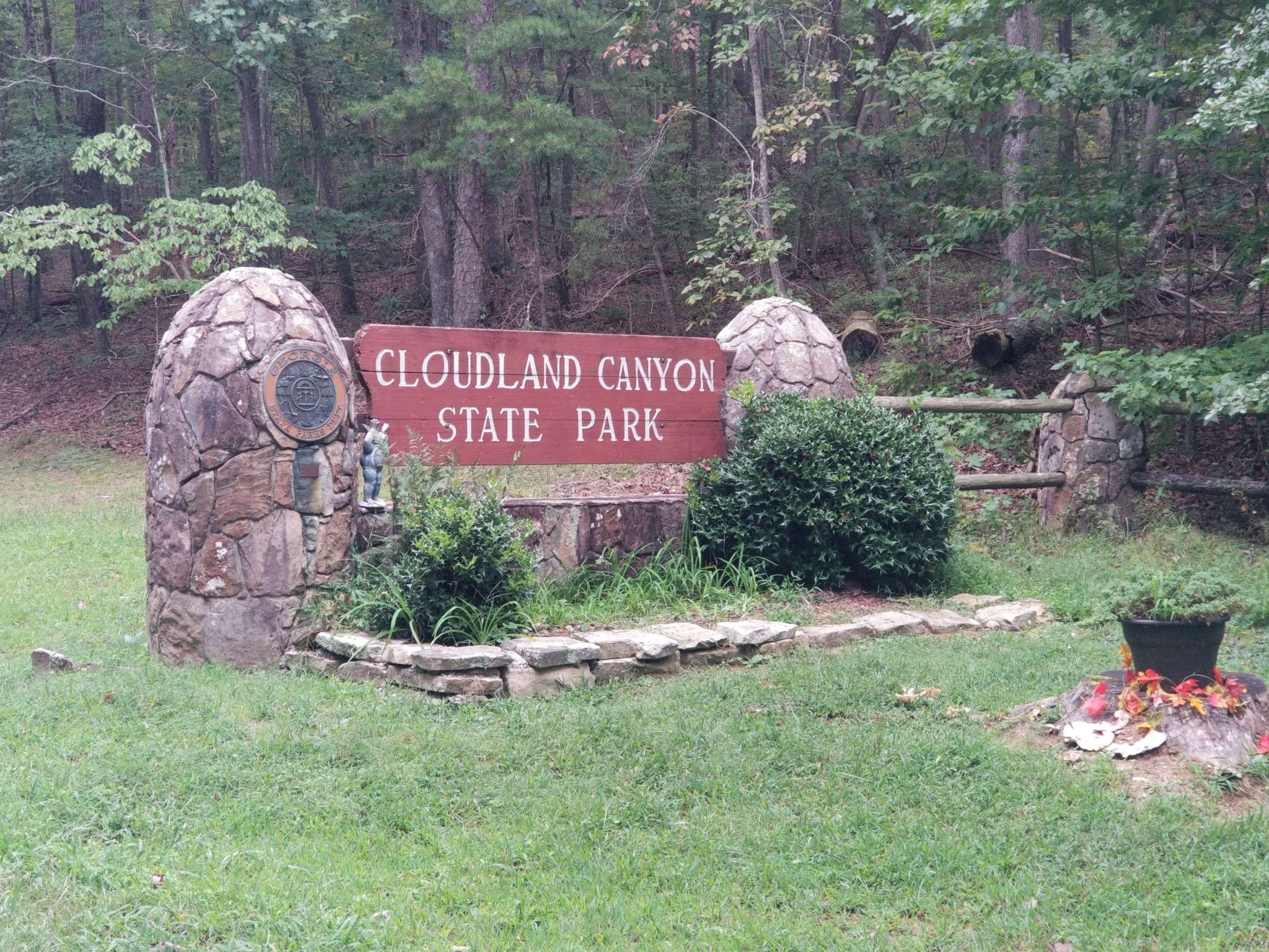 Cloudland Canyon State Park entrance sign surrounded by trees