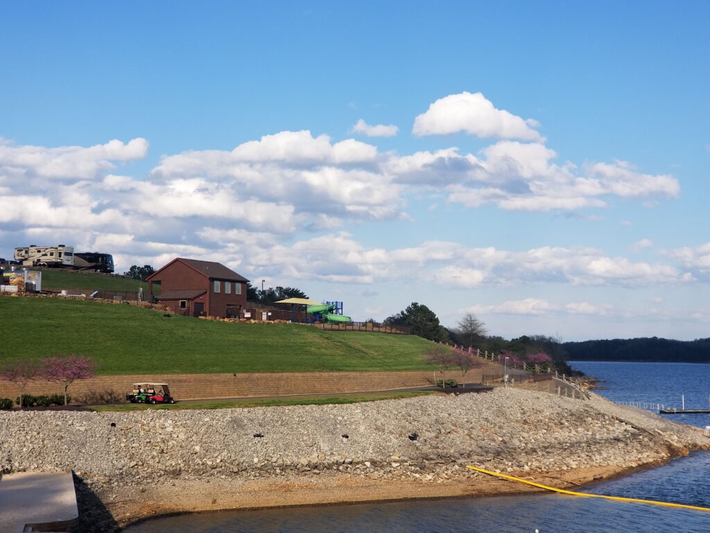 Anchor Down RV Resort in Dandrigde, Tennessee, amenities, slide and pool area